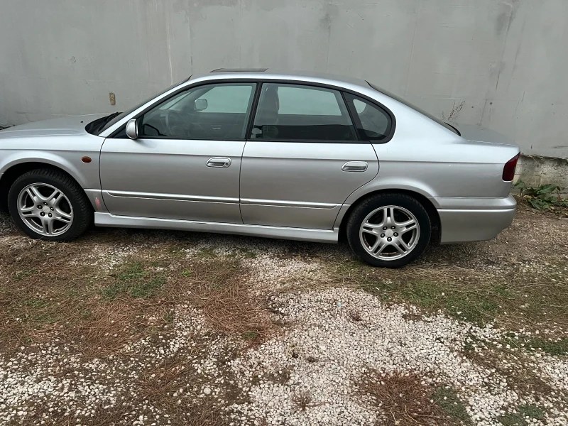 Subaru Legacy 2.5 i limited Swiss, снимка 2 - Автомобили и джипове - 48116836