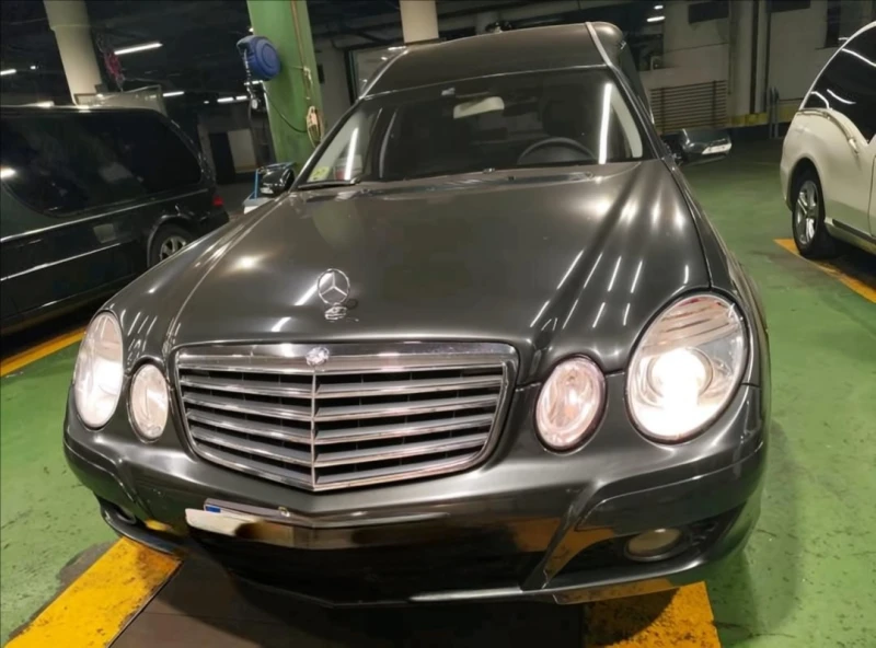 Mercedes-Benz E 220 КАТАФАЛКА, снимка 7 - Автомобили и джипове - 48762314