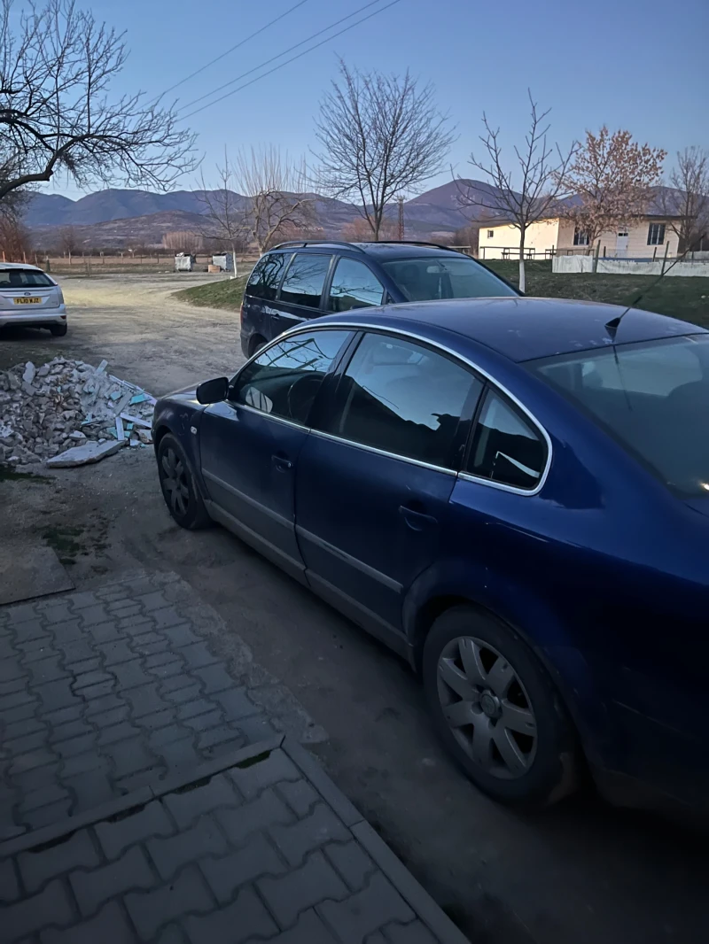 VW Passat, снимка 2 - Автомобили и джипове - 49426013