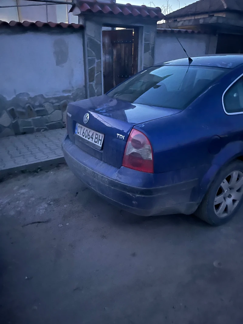 VW Passat, снимка 1 - Автомобили и джипове - 49426013