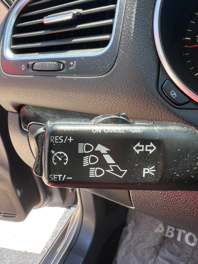 VW Golf 1.6TDI BLUEMOTION, снимка 15 - Автомобили и джипове - 50820305