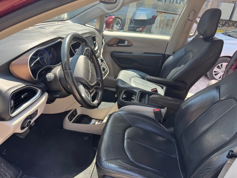 Chrysler Pacifica, снимка 8 - Автомобили и джипове - 52923104