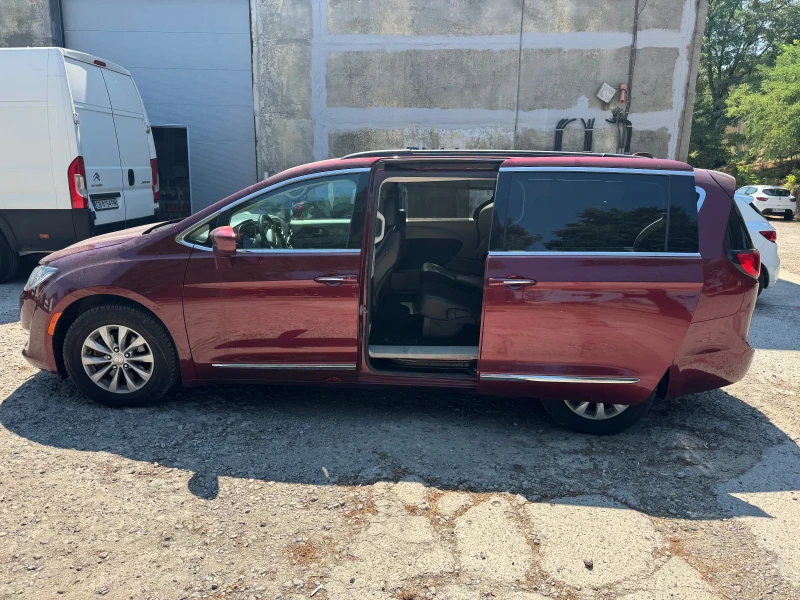 Chrysler Pacifica, снимка 4 - Автомобили и джипове - 52923104