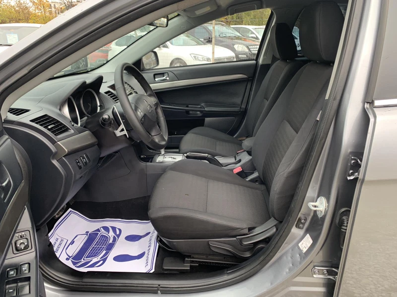 Mitsubishi Lancer 1.8i/automat, снимка 9 - Автомобили и джипове - 52318696