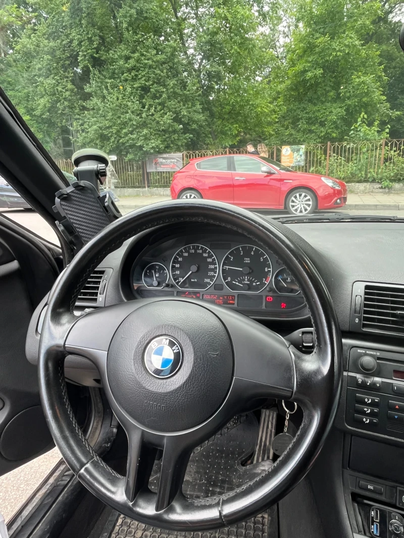 BMW 318, снимка 10 - Автомобили и джипове - 52954255