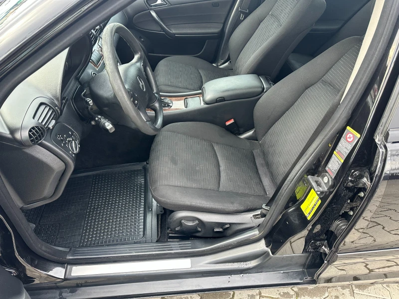 Mercedes-Benz C 220 150к.с automat, снимка 9 - Автомобили и джипове - 53034409