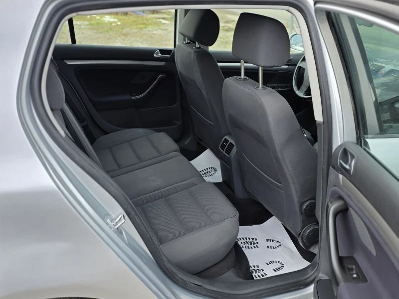 VW Golf 1.9tdi 105 k.c. Highline, снимка 10 - Автомобили и джипове - 53124543