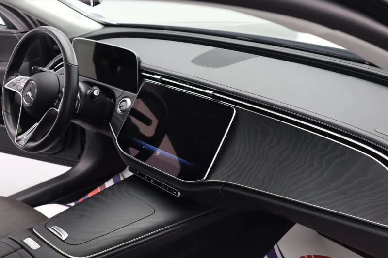 Mercedes-Benz E 200 AVANTGARDE / DISTRONIC / LANE ASSIST /, снимка 10 - Автомобили и джипове - 53232296