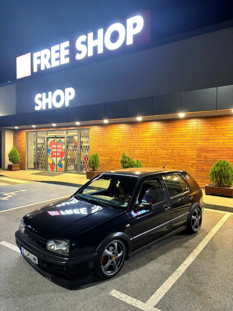 VW Golf, снимка 2 - Автомобили и джипове - 53252685