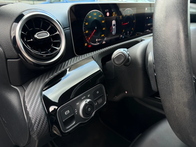 Mercedes-Benz A 180, снимка 12 - Автомобили и джипове - 53526363