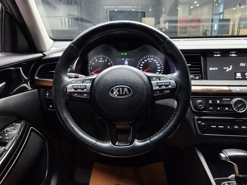 Kia K7 2.4 Gdi Limited, снимка 14 - Автомобили и джипове - 55278826