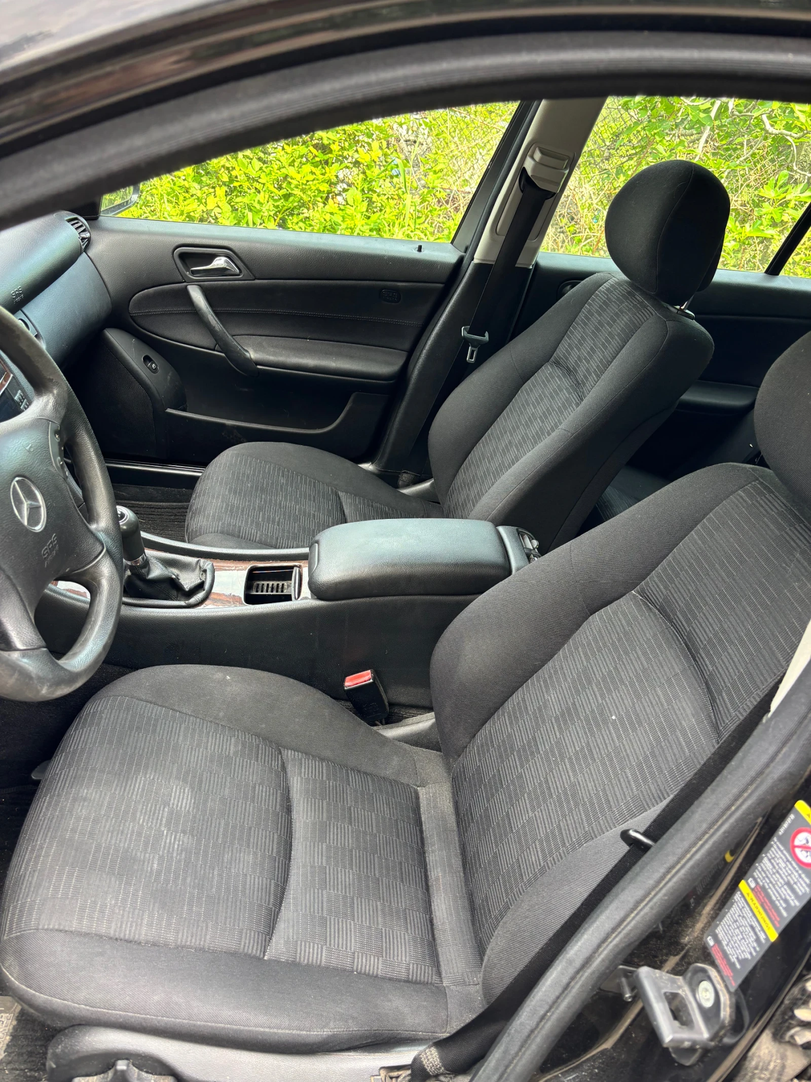Mercedes-Benz C 180  - изображение 6
