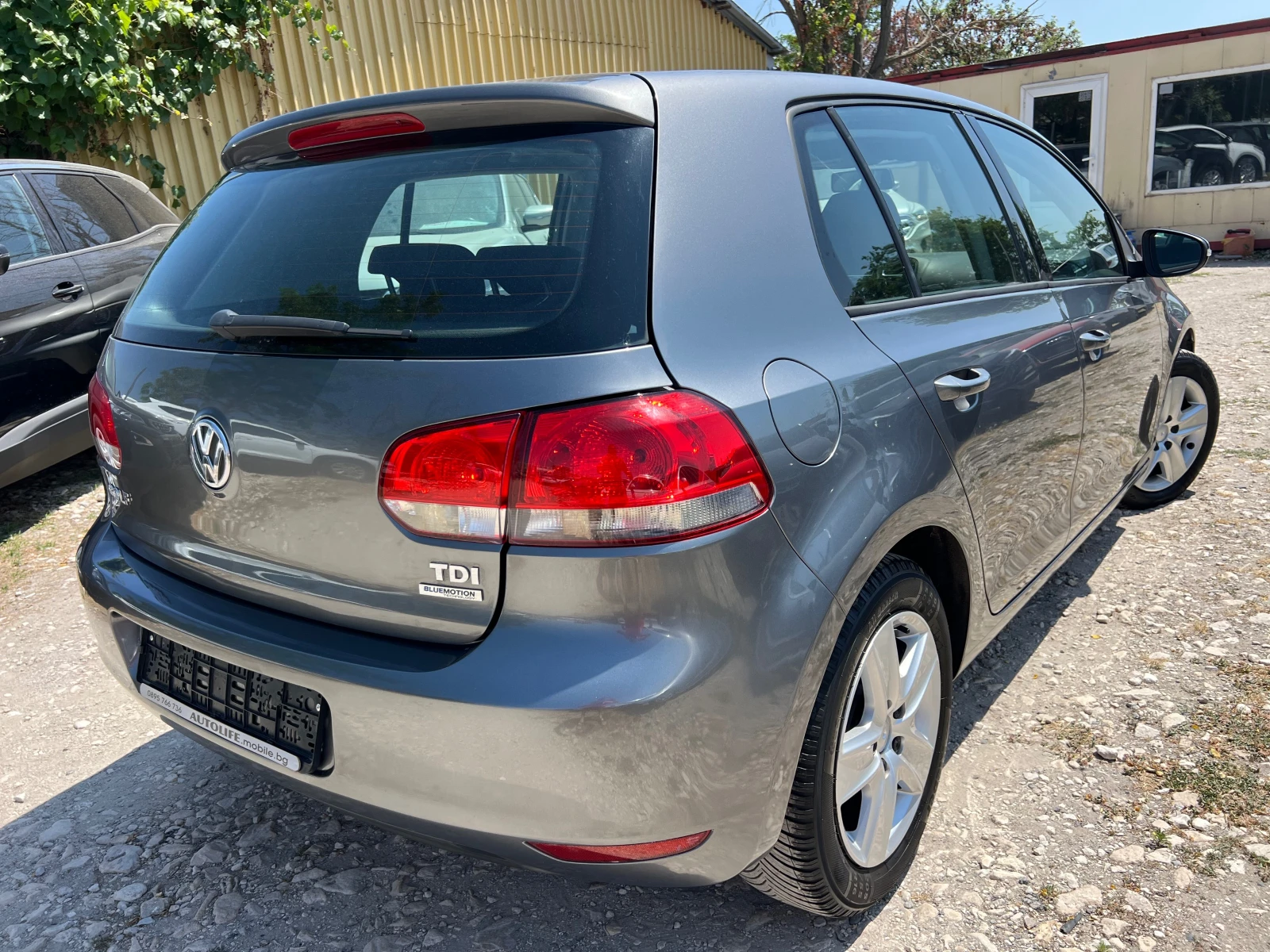 VW Golf 1.6TDI BLUEMOTION - изображение 2