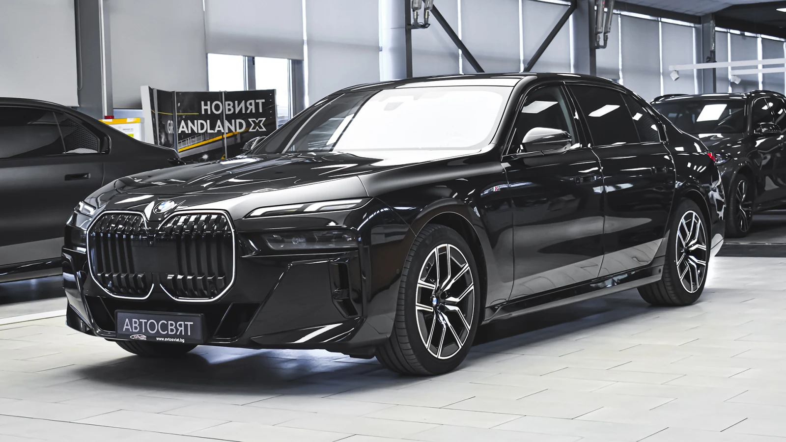 BMW 740 d xDrive M Sport Mild Hybrid Sportautomatic - изображение 4