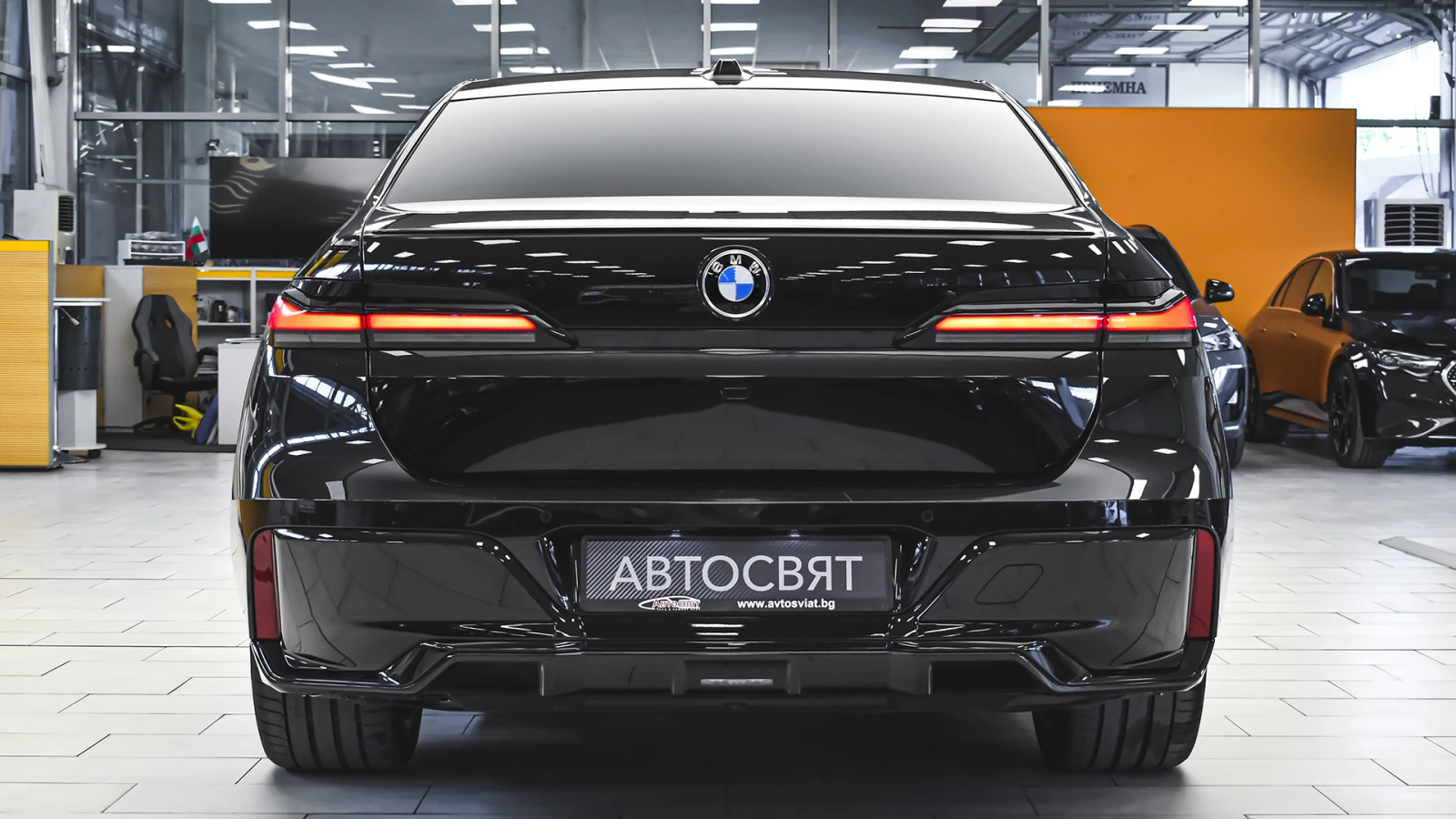 BMW 740 d xDrive M Sport Mild Hybrid Sportautomatic - изображение 3