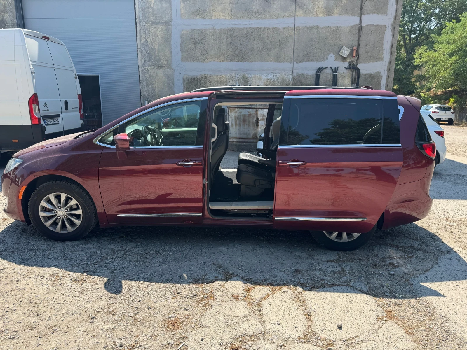 Chrysler Pacifica  - изображение 3