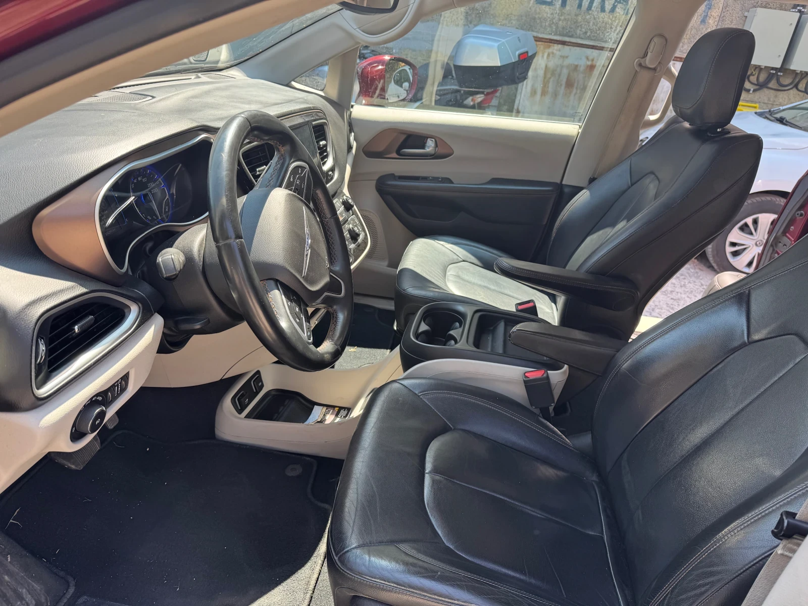 Chrysler Pacifica  - изображение 7