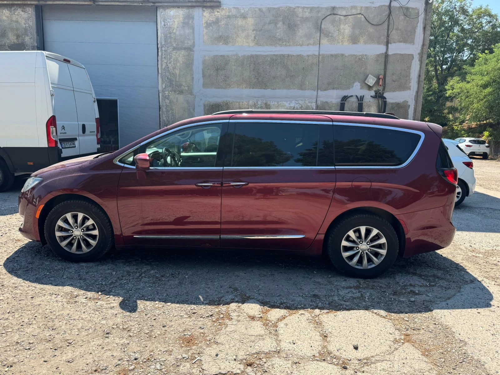 Chrysler Pacifica  - изображение 2