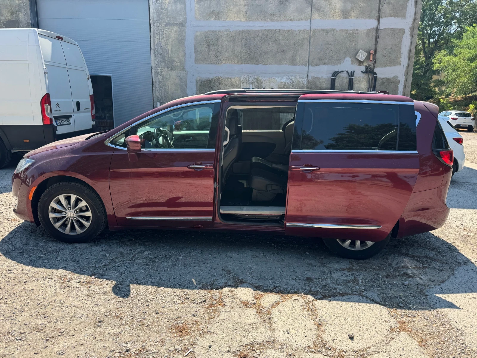 Chrysler Pacifica  - изображение 4