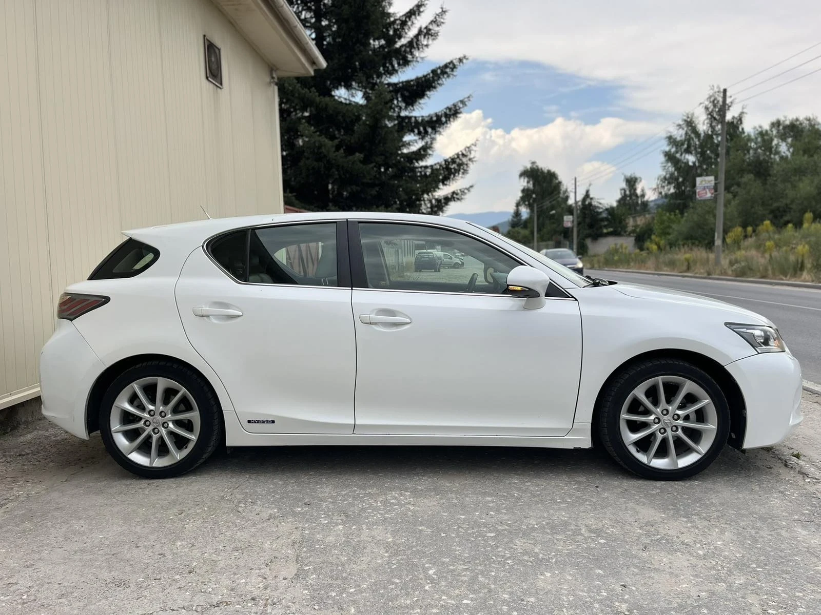 Lexus CT 200h  - изображение 5