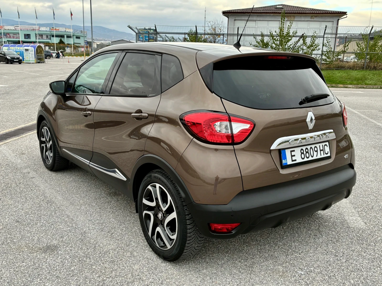 Renault Captur 1.5 DCi - изображение 4