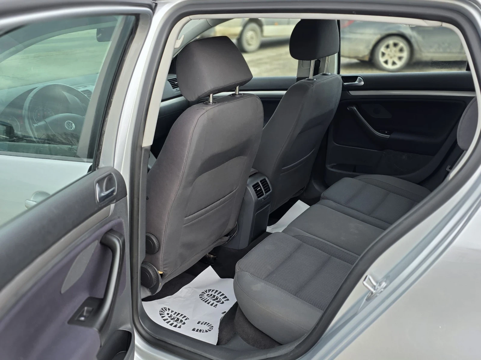 VW Golf 1.9tdi 105 k.c. Highline - изображение 9