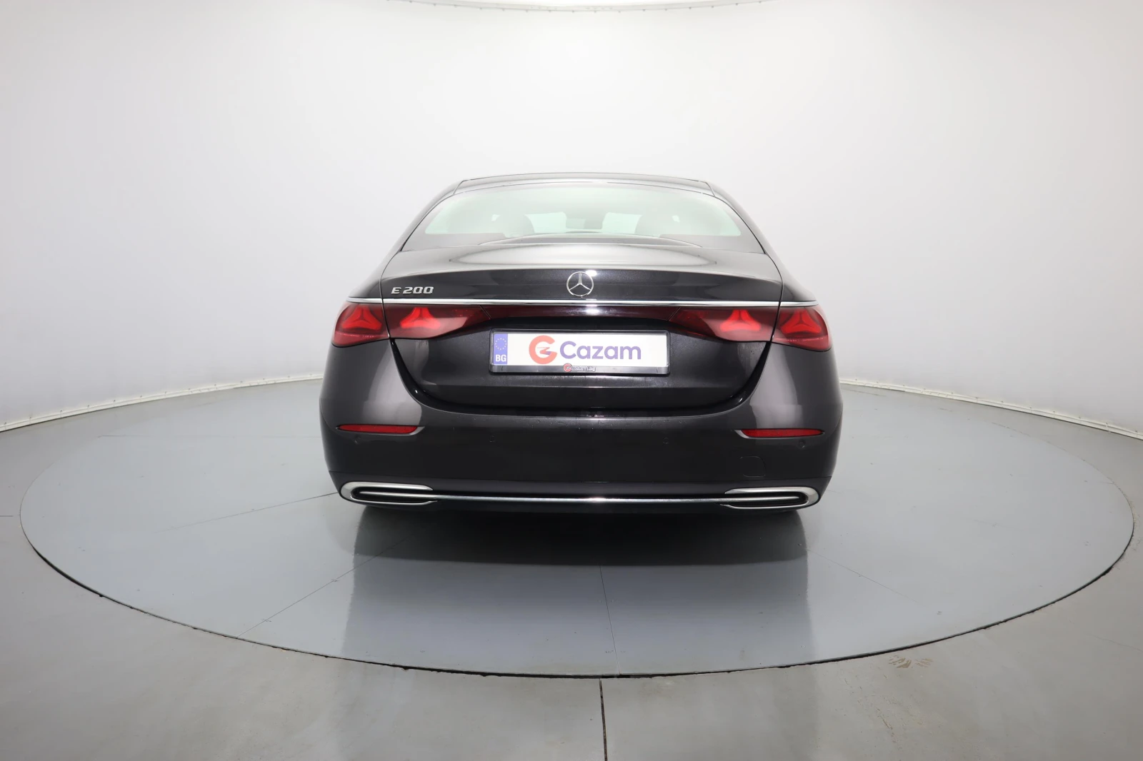 Mercedes-Benz E 200 AVANTGARDE / DISTRONIC / LANE ASSIST / - изображение 5