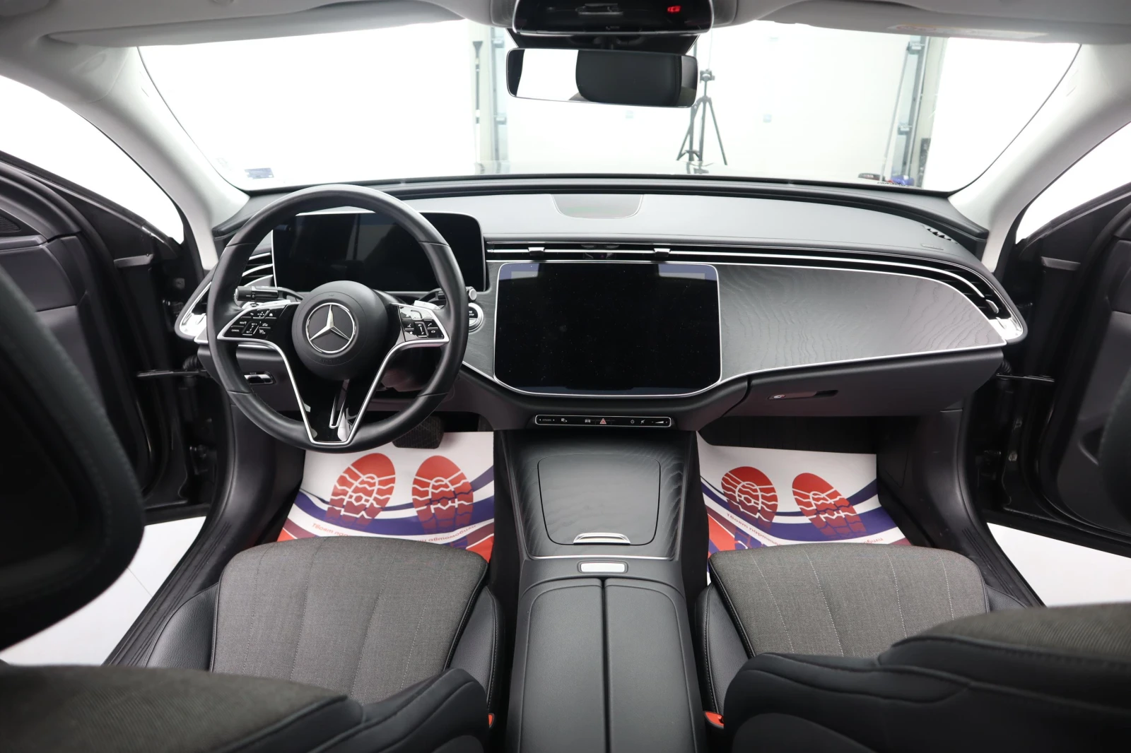 Mercedes-Benz E 200 AVANTGARDE / DISTRONIC / LANE ASSIST / | Mobile.bg � ����������� 13