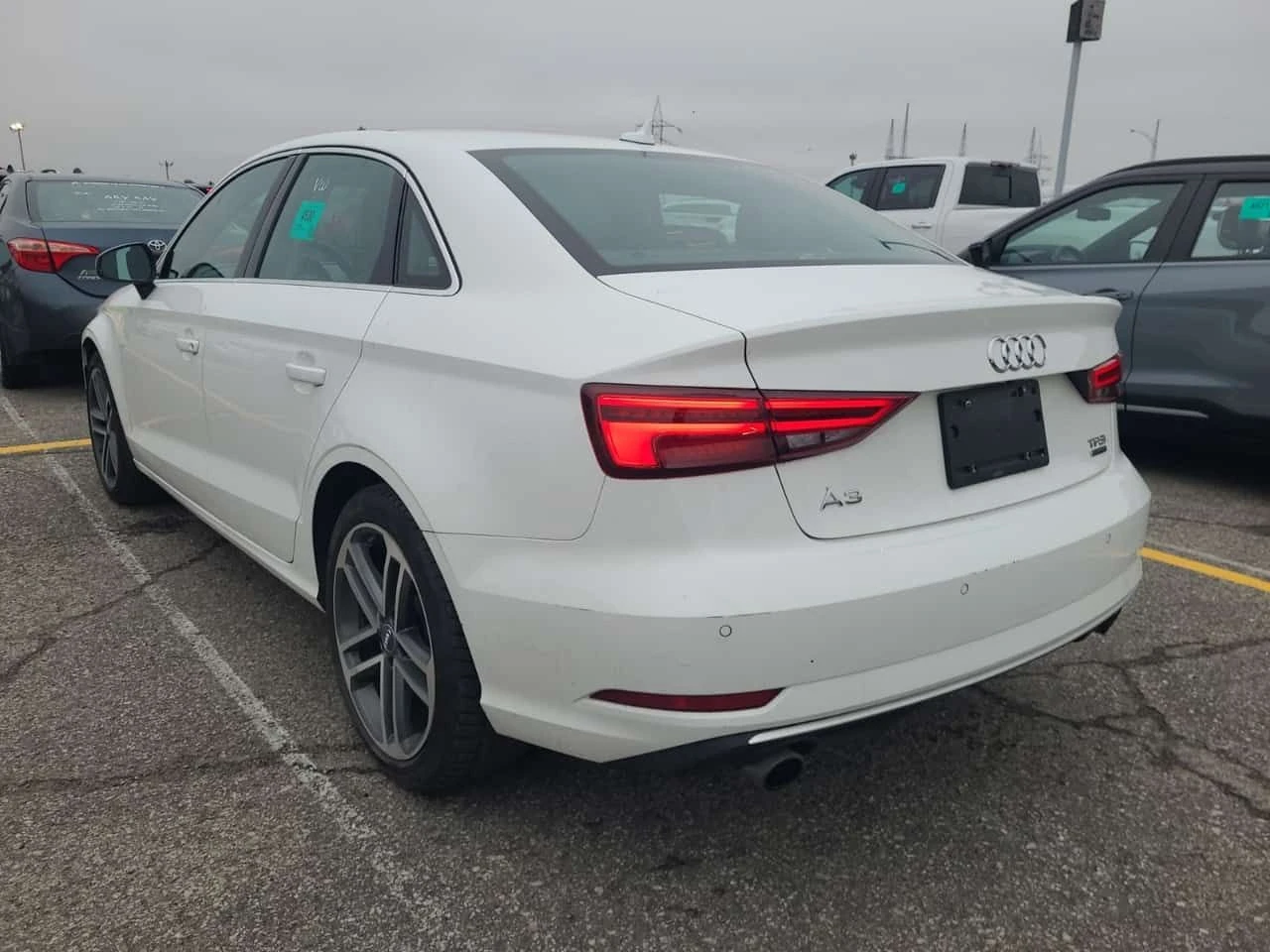 Audi A3 PROGRESSIV * PANORAMA* ПОДГРЕВИ* CARFAX *  - изображение 4