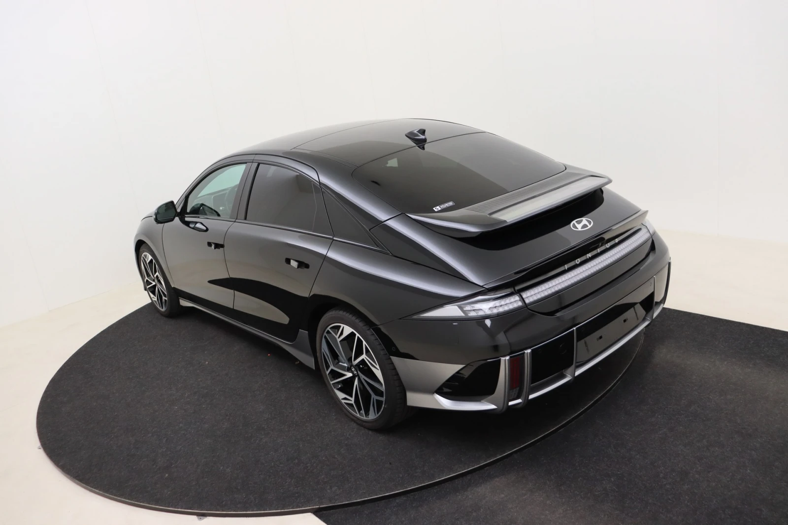 Hyundai Ioniq 6 Balance, снимка 5 - Автомобили и джипове - 54293111