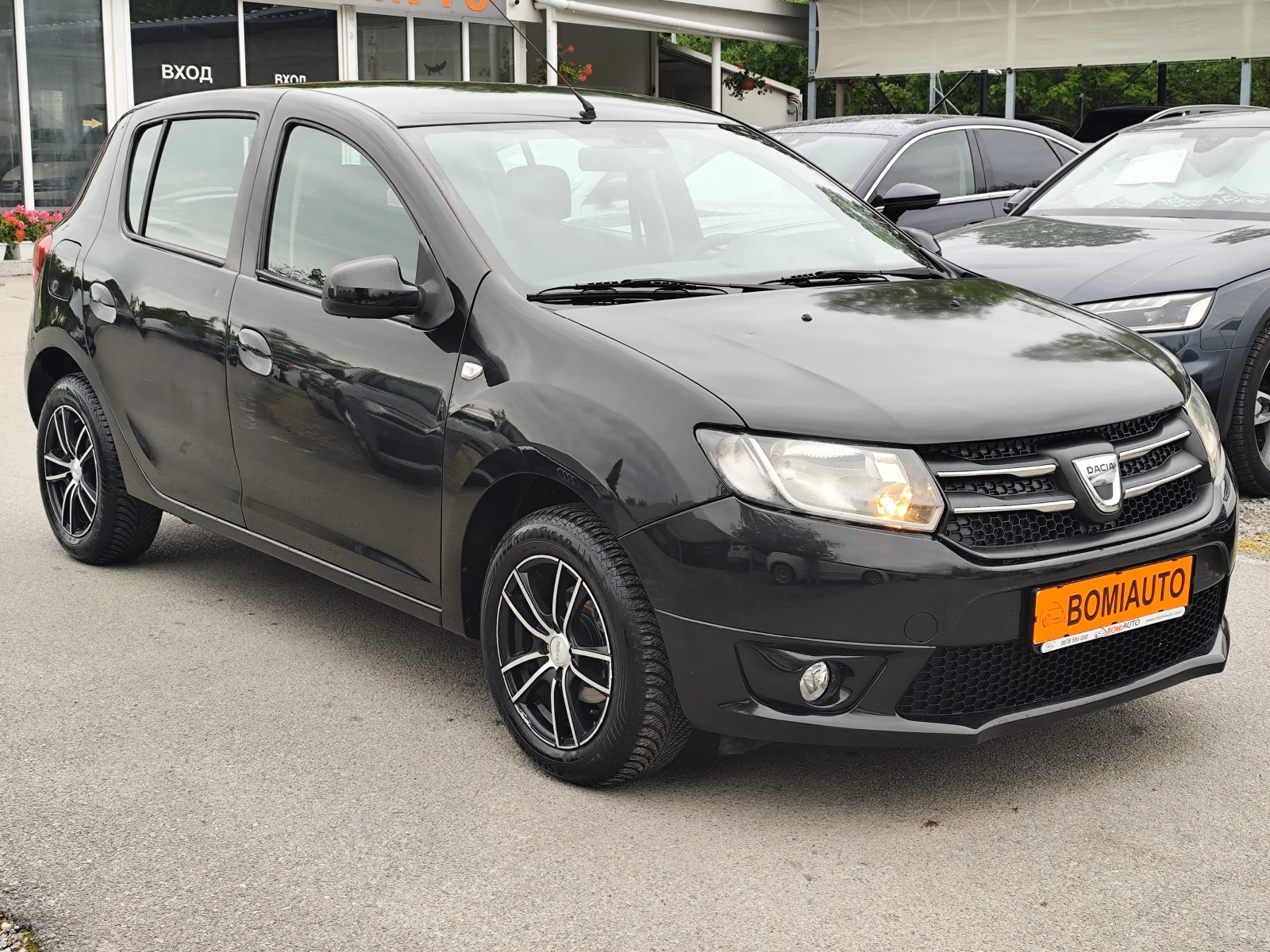 Dacia Sandero 1.2iГАЗ* АMBIANCE GPL* EURO5B* NAVI* MMi* , снимка 3 - Автомобили и джипове - 54481649