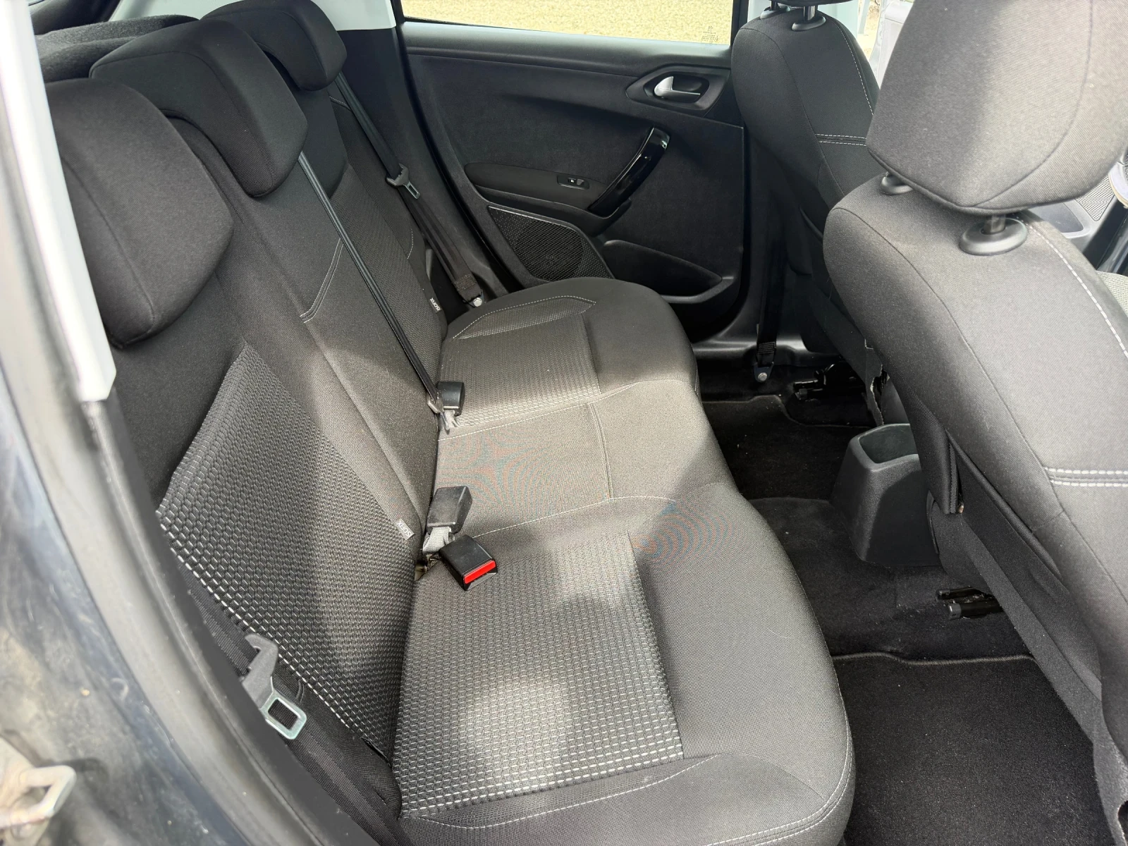 Peugeot 208 1.6d/100hp/NAVI/CAMERA/, снимка 11 - Автомобили и джипове - 54833227