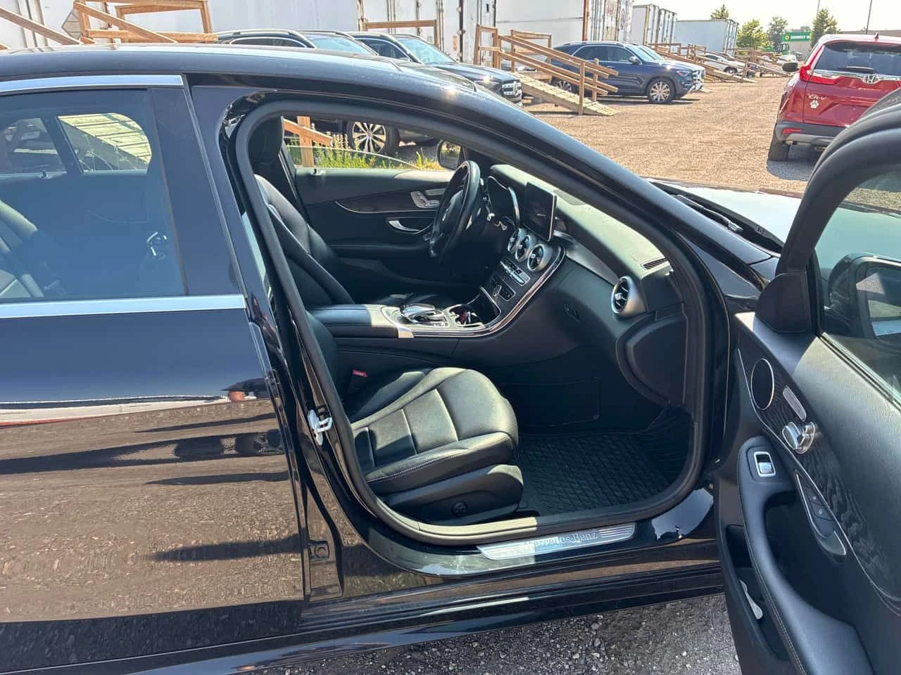 Mercedes-Benz C 300 * CARFAX * ЦЕНА ДО БГ, снимка 12 - Автомобили и джипове - 55314985