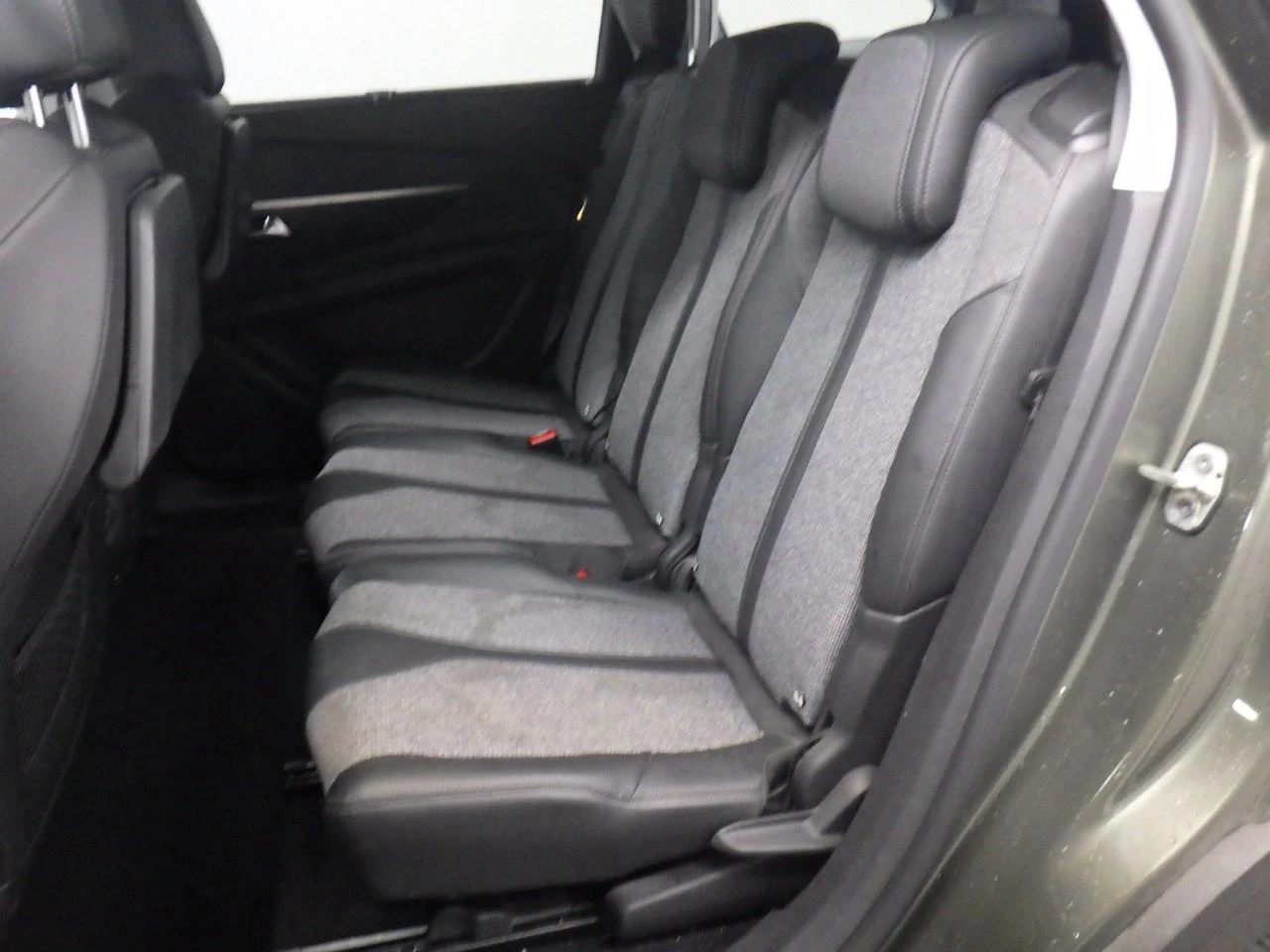 Peugeot 5008 Allure, снимка 4 - Автомобили и джипове - 55484811