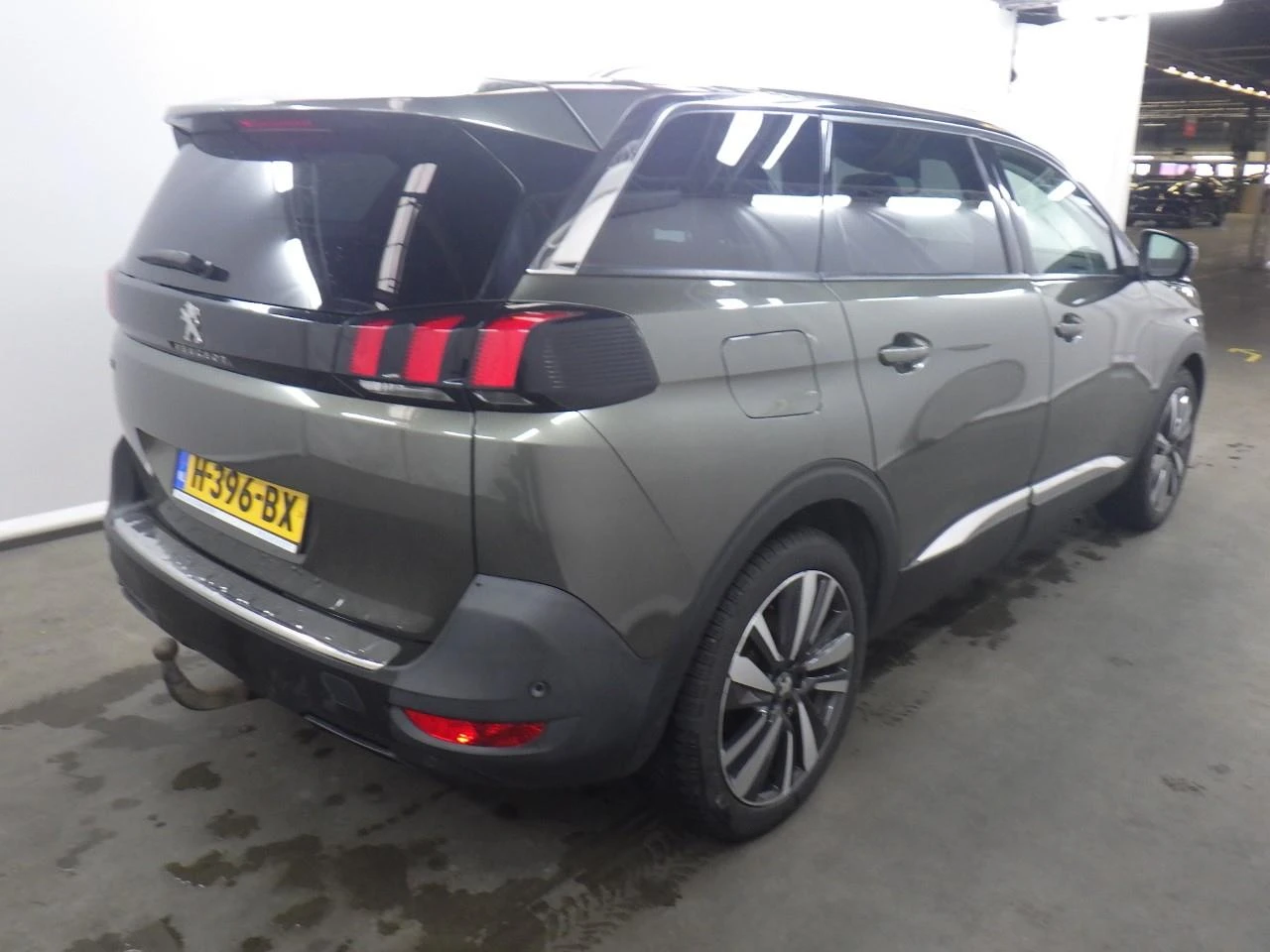 Peugeot 5008 Allure, снимка 2 - Автомобили и джипове - 55484811
