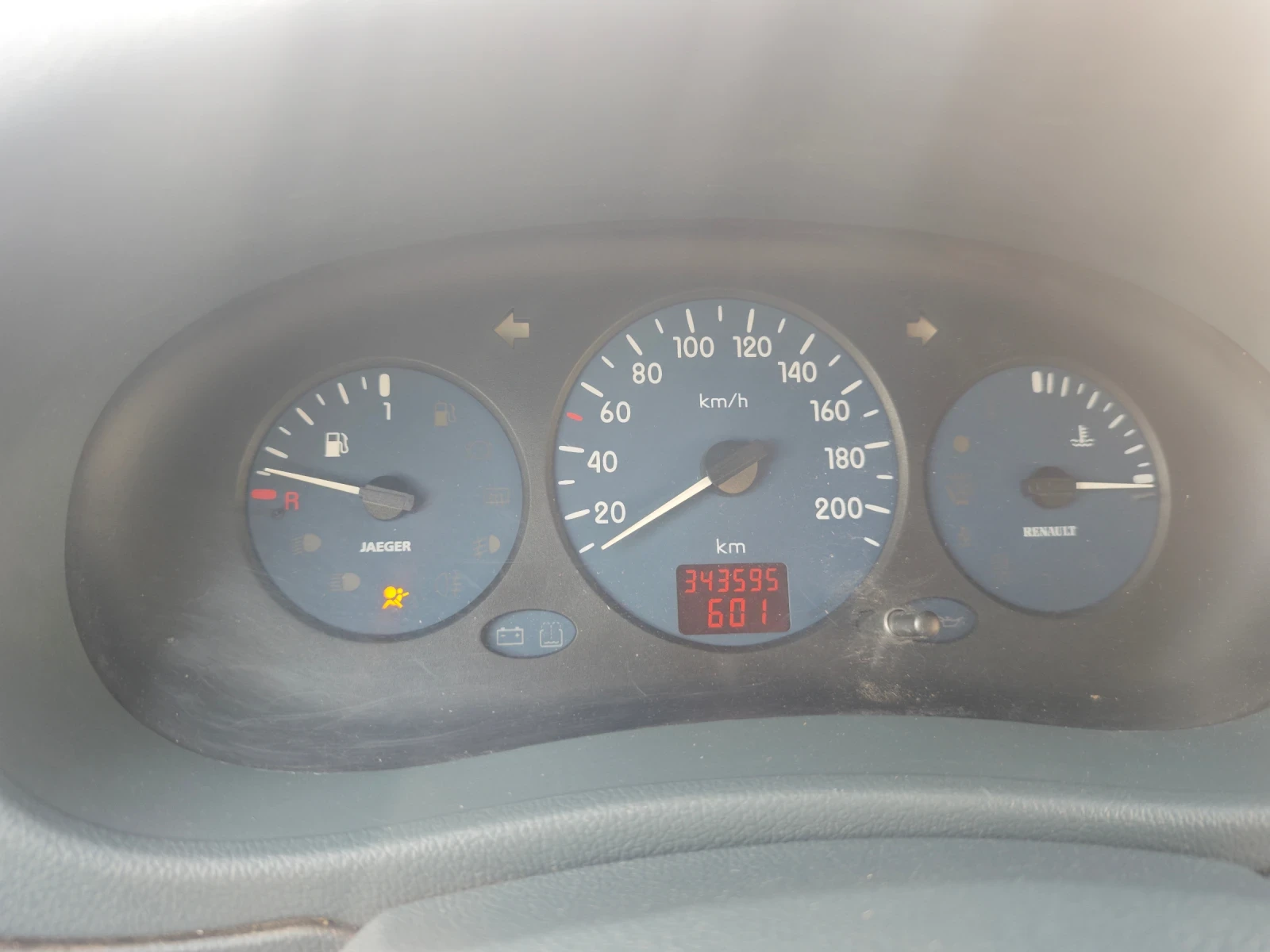 Renault Kangoo 1.9 D, снимка 11 - Автомобили и джипове - 55577135