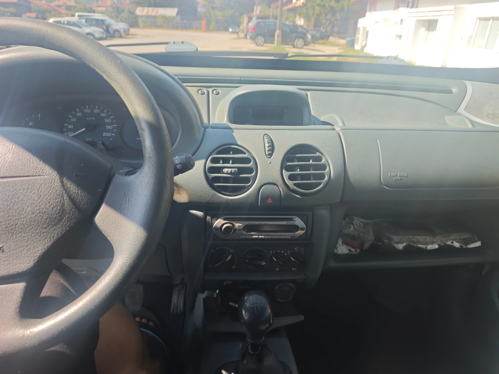 Renault Kangoo 1.9 D, снимка 6 - Автомобили и джипове - 55577135