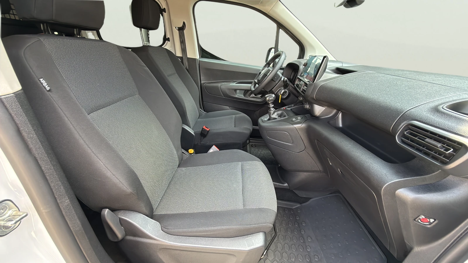 Citroen Berlingo 1, 5, снимка 9 - Автомобили и джипове - 55579713