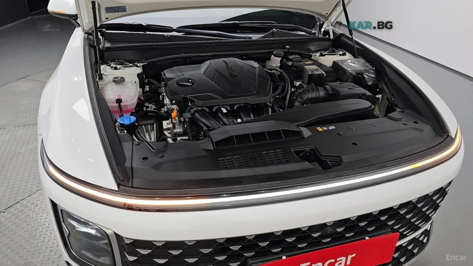 Hyundai Grandeur 2.5/EXCLUSIVE/DRIVE-ASSITS/MASSAGE, снимка 17 - Автомобили и джипове - 55726046