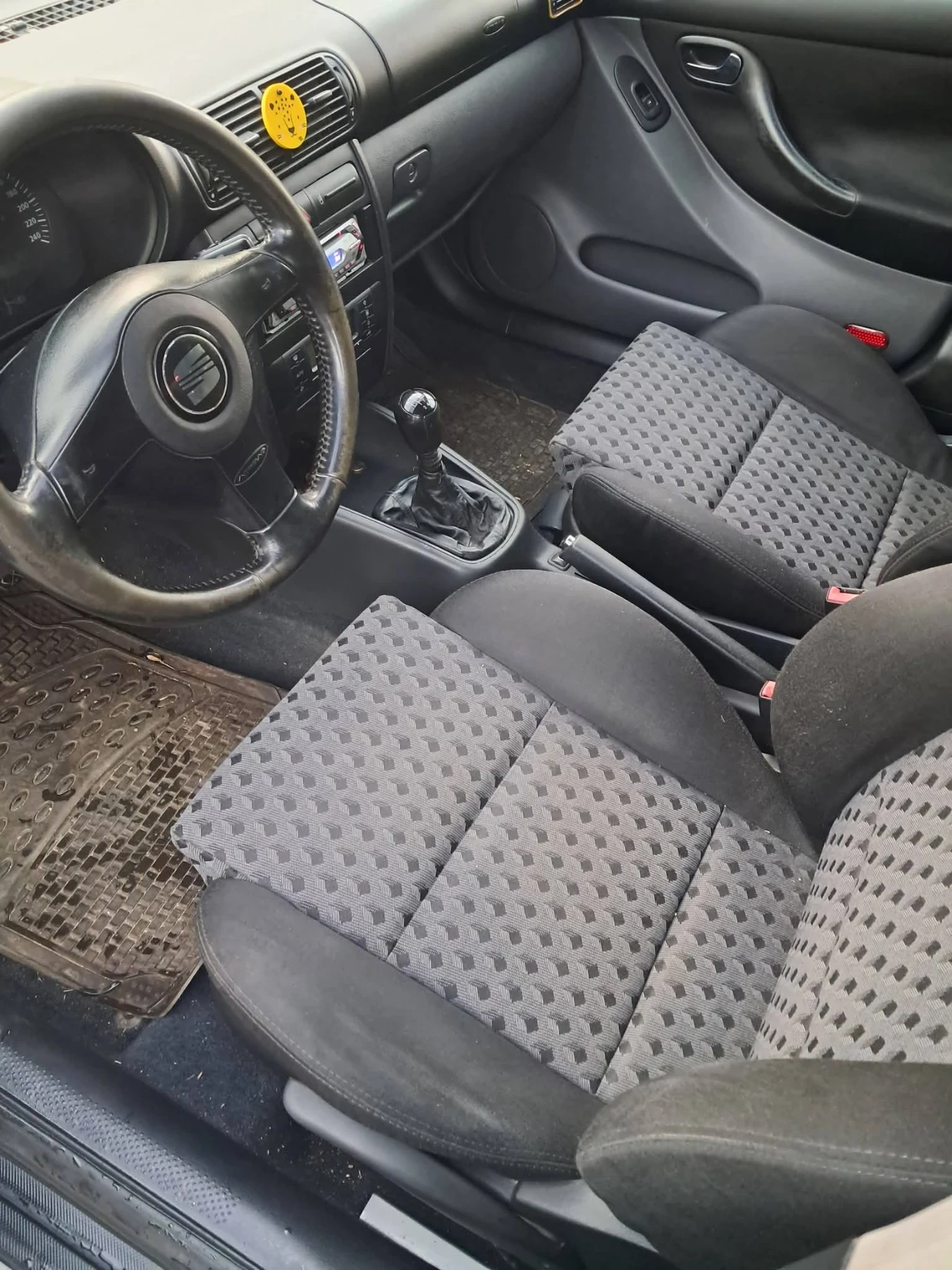 Seat Leon, снимка 6 - Автомобили и джипове - 55948929