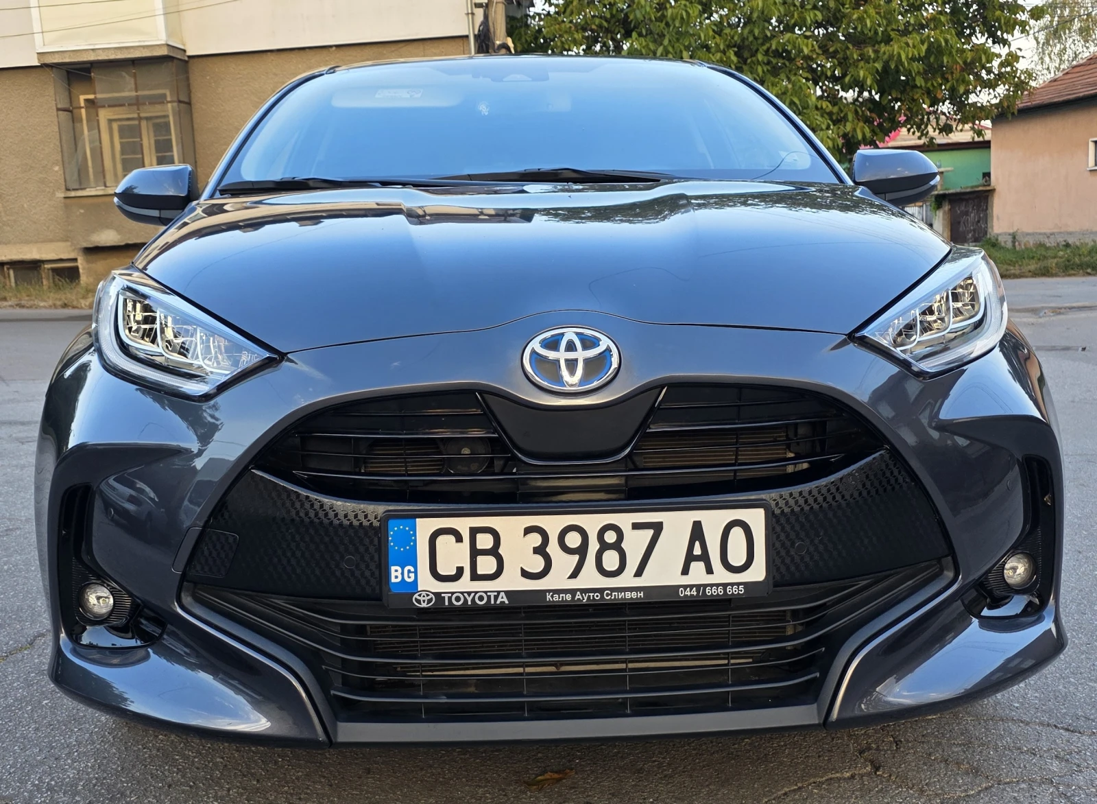 Toyota Yaris 1.5 HIBRID "TEAM-D"