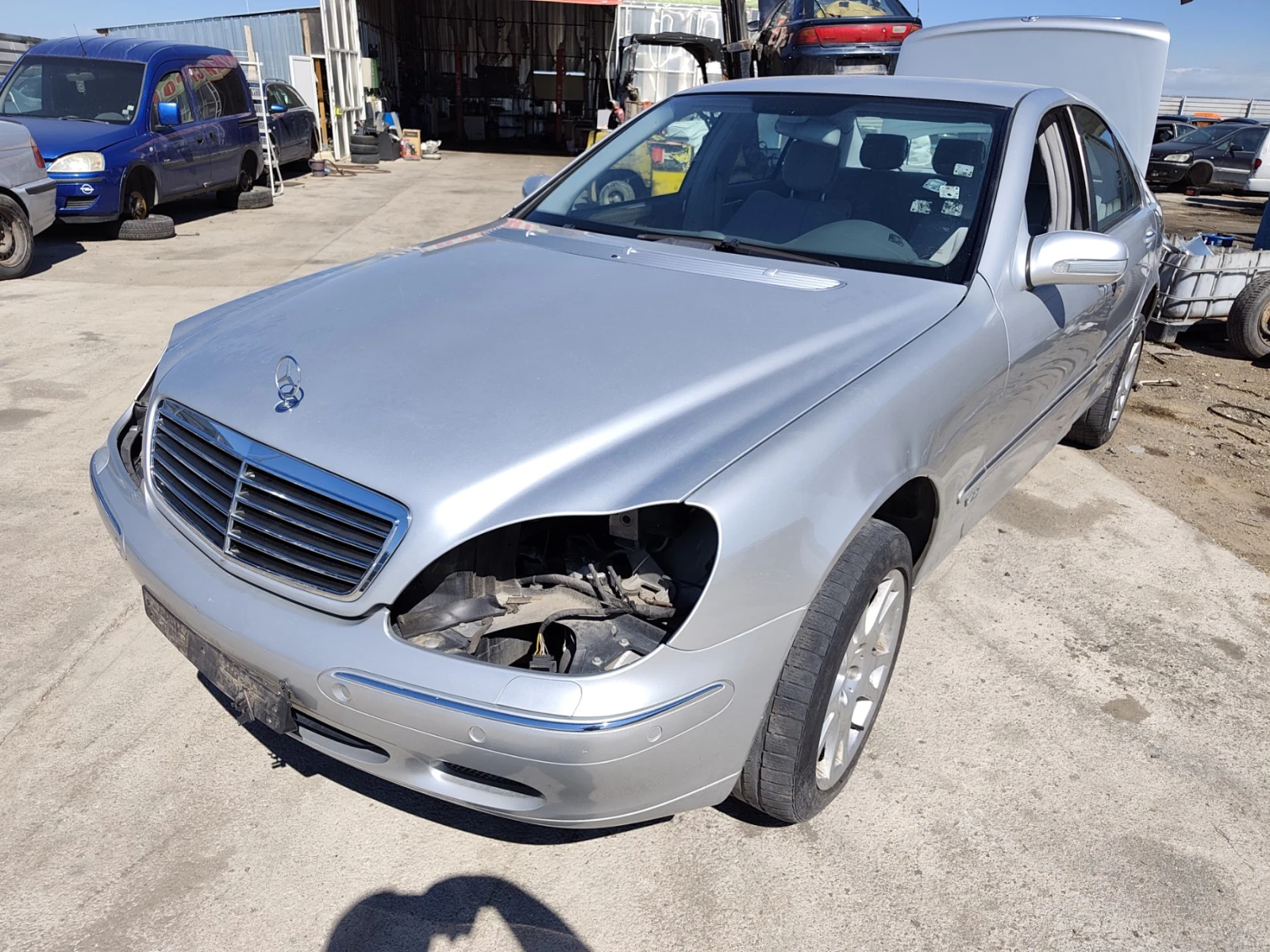 Mercedes-Benz S 320 W220