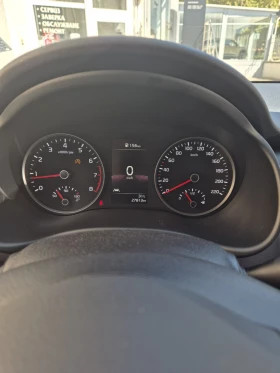 Kia Stonic, снимка 10