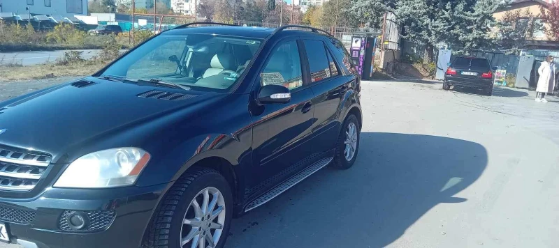 Mercedes-Benz ML 350 ГАЗ - БЕНЗИН, снимка 3 - Автомобили и джипове - 48104196