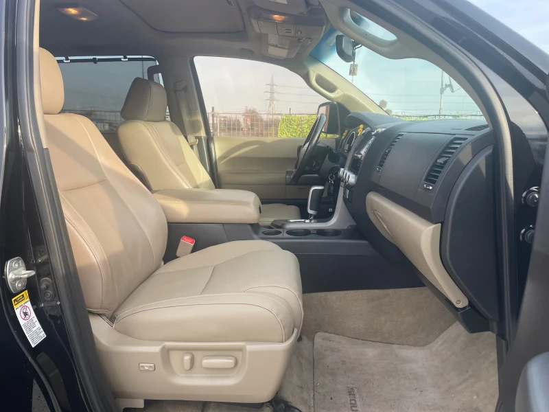 Toyota Sequoia, снимка 13 - Автомобили и джипове - 52632136