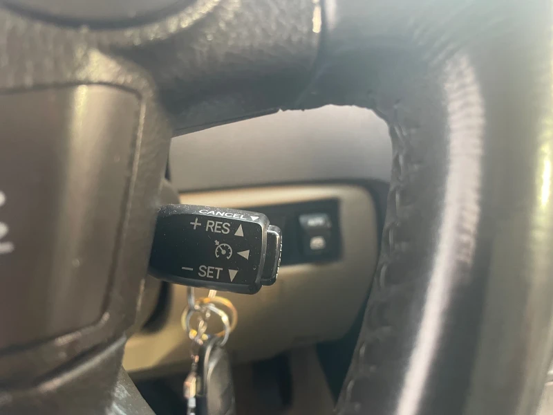 Toyota Sequoia, снимка 15 - Автомобили и джипове - 52632136