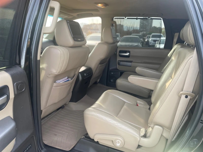 Toyota Sequoia, снимка 12 - Автомобили и джипове - 52632136