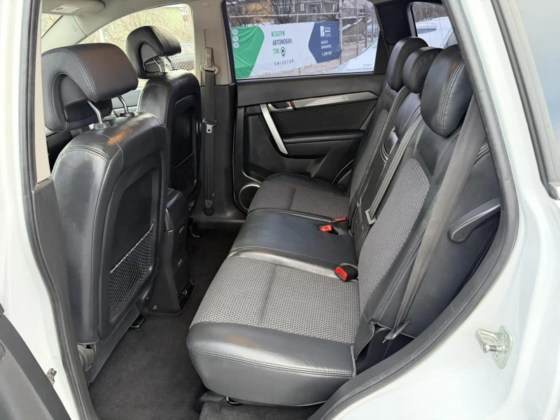 Chevrolet Captiva 2.4/167k.c /7 места, снимка 10 - Автомобили и джипове - 53045917
