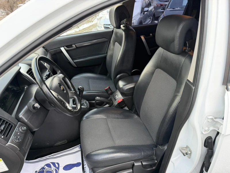 Chevrolet Captiva 2.4/167k.c /7 места, снимка 11 - Автомобили и джипове - 53045917