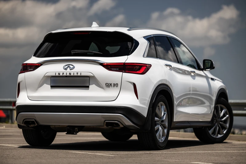 Infiniti QX50, снимка 6 - Автомобили и джипове - 53263467